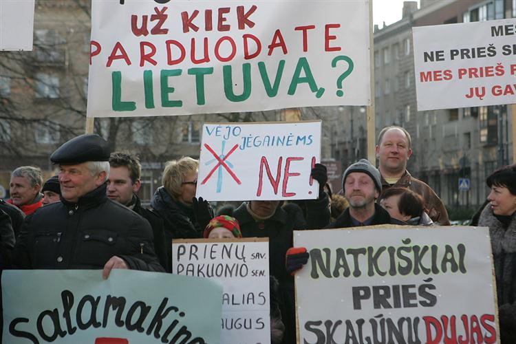 protestas pries skaluno_dujas